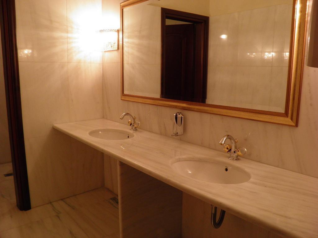 Thebes Hotel Meletiou מראה חיצוני תמונה